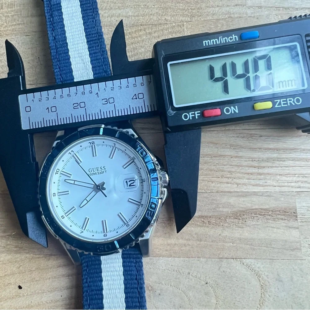 Guess waterpro blue and white nautical watch NEW BATTERY